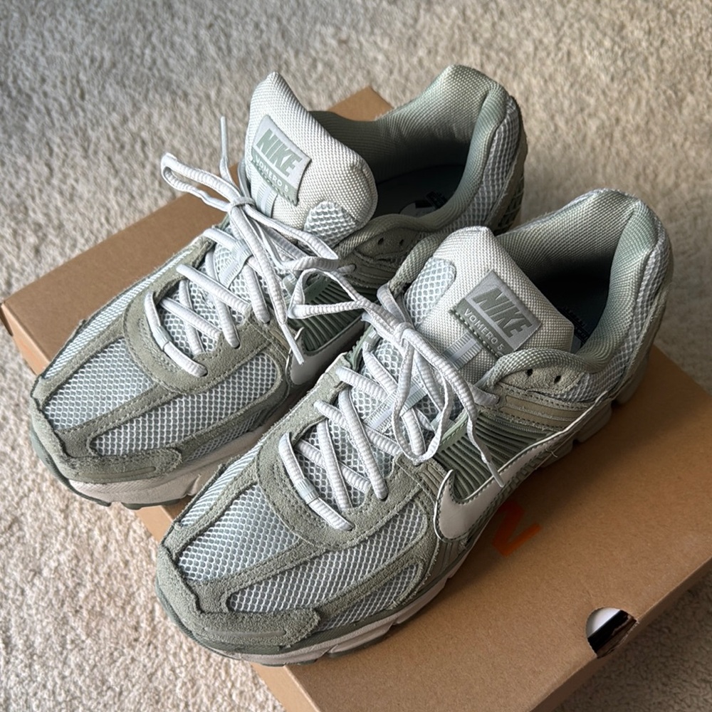 Nike Zoom Vomero 5
